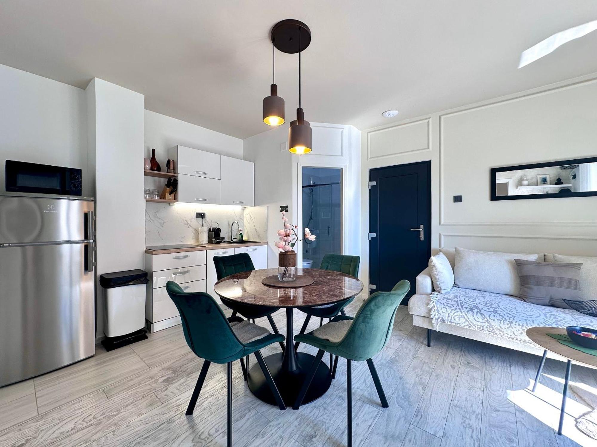Apartments Sinisa - クルク エクステリア 写真