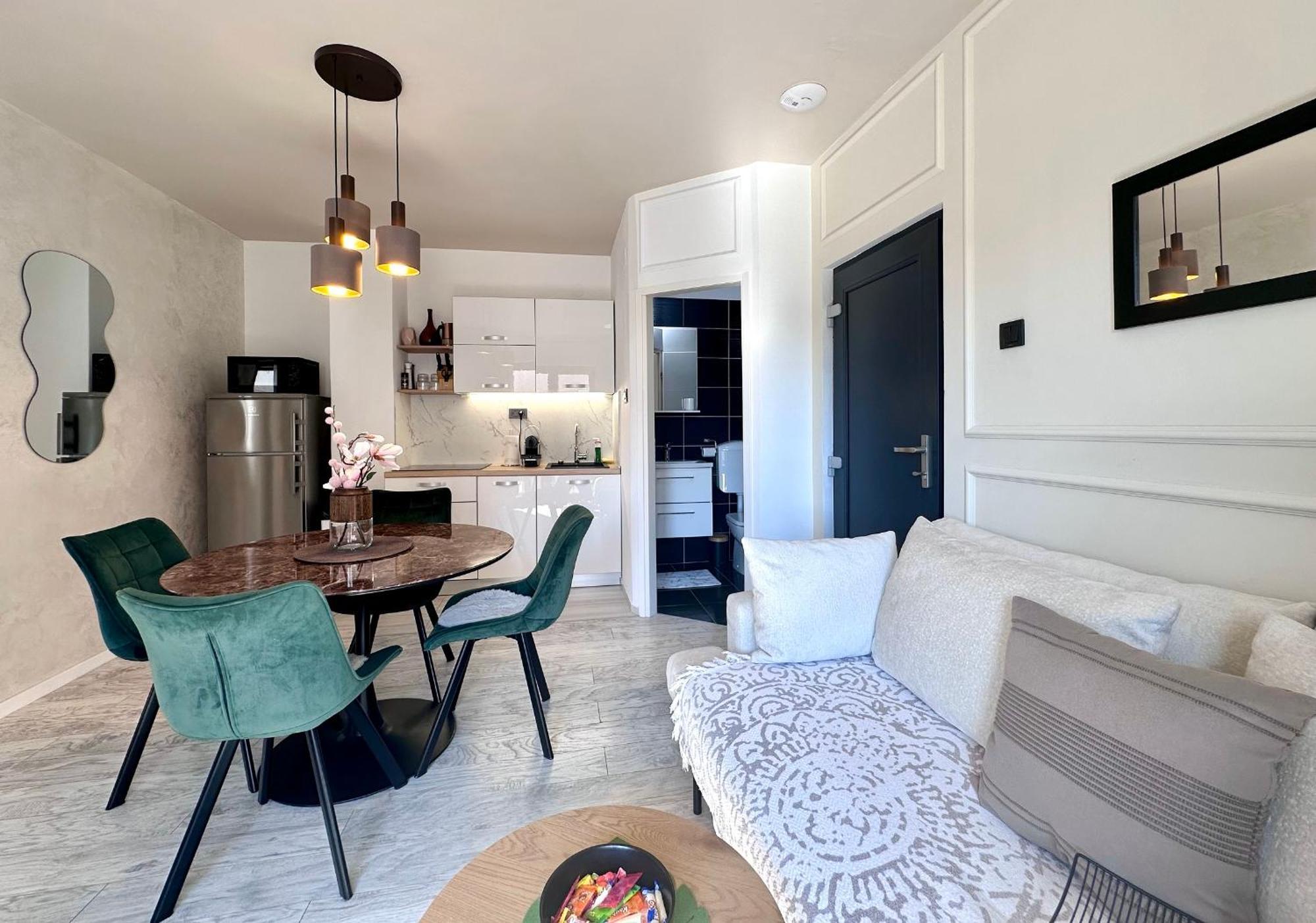 Apartments Sinisa - クルク エクステリア 写真